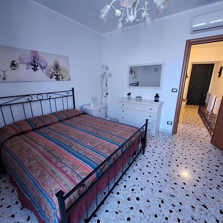 فيلا Casa Colapesce كاستلمولا المظهر الخارجي الصورة
